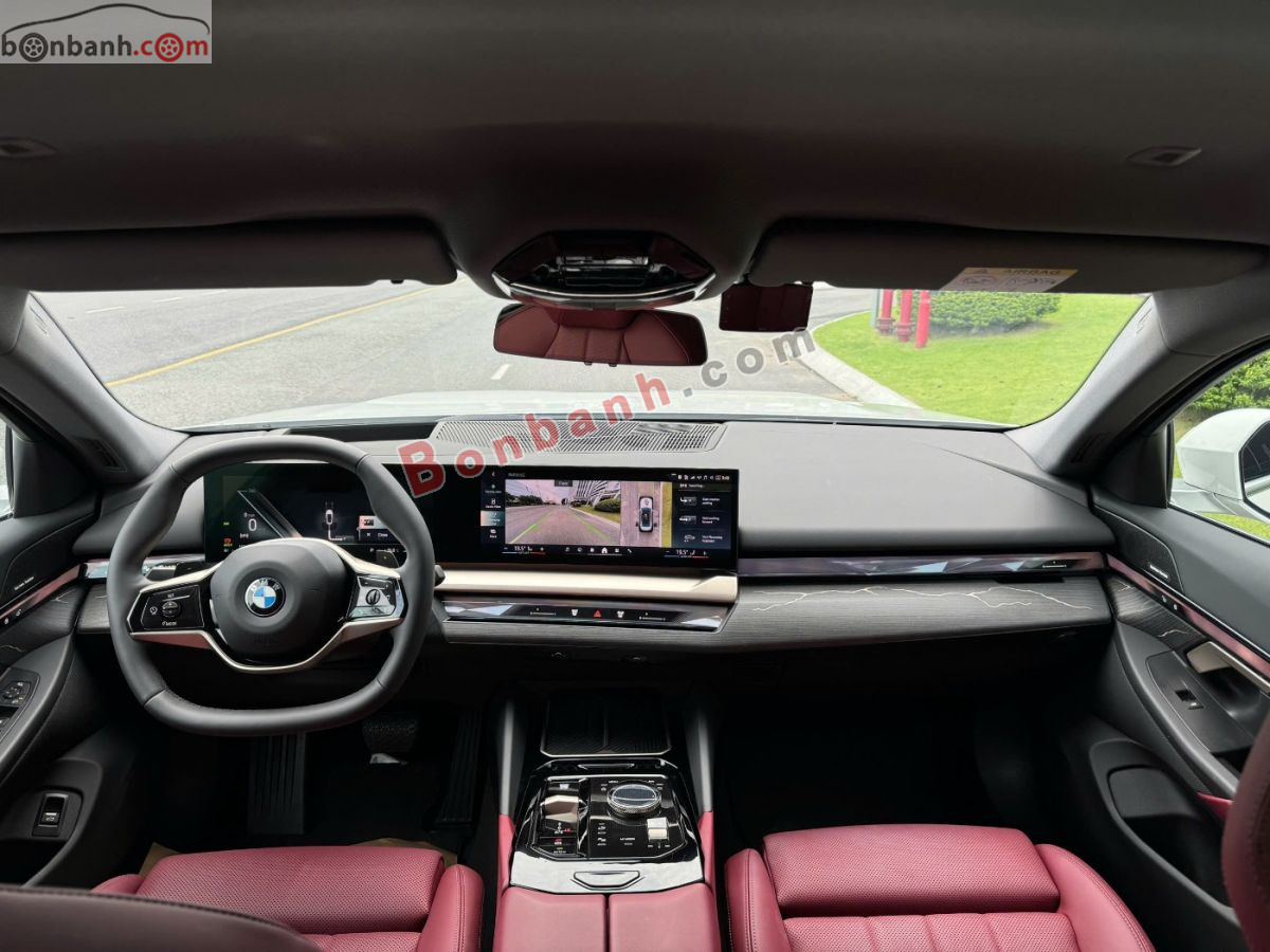 Bán ô tô BMW 5 Series 520i Premium - 2025 - xe cũ
