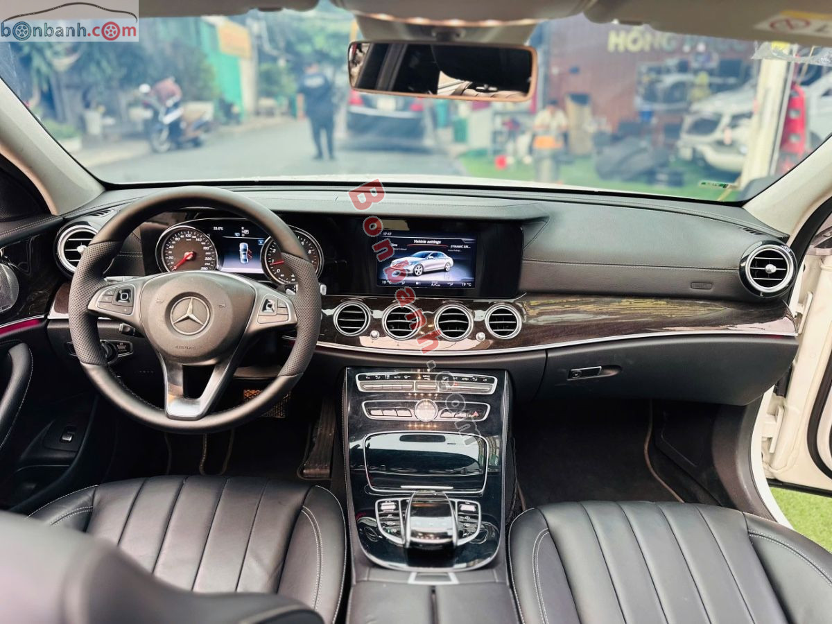 Bán ô tô Mercedes Benz E class E250 - 2017 - xe cũ