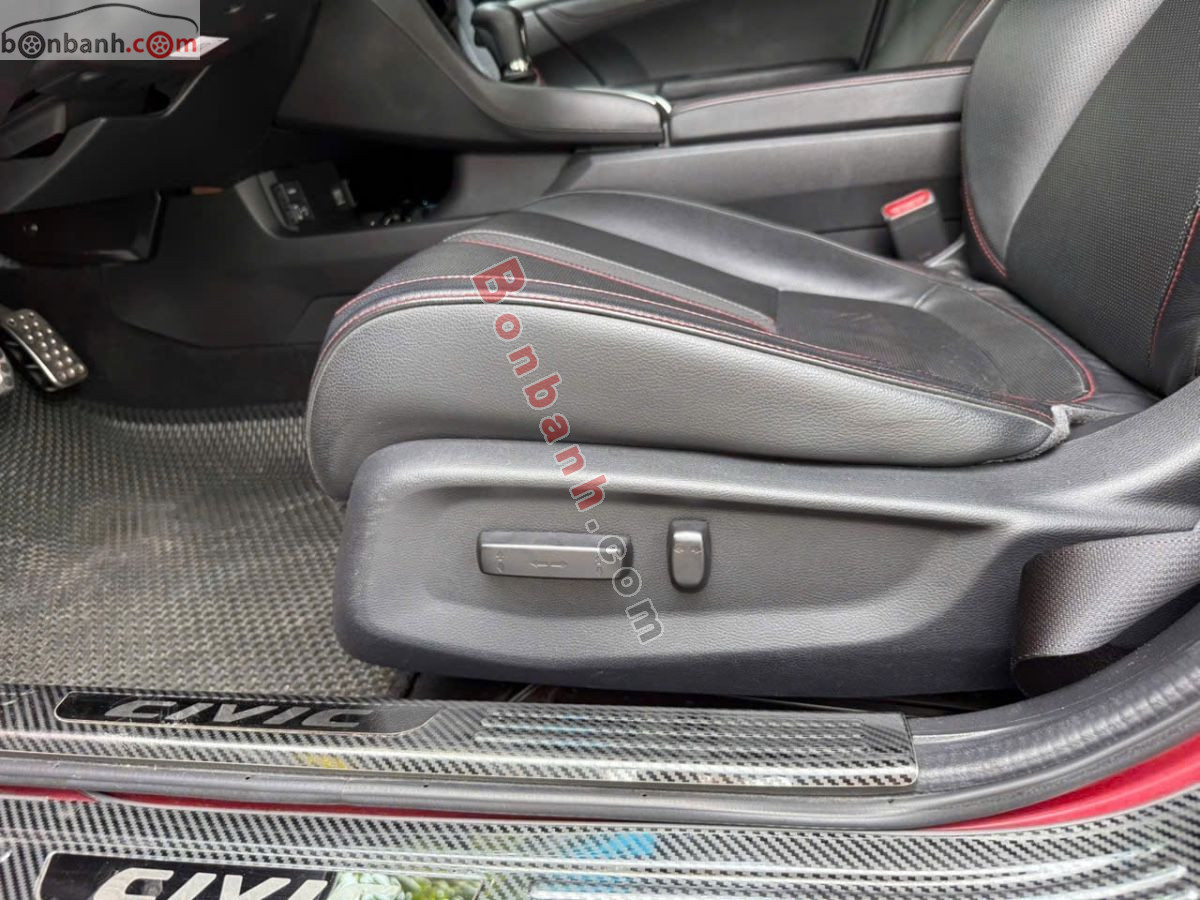 Bán ô tô Honda Civic RS 1.5 AT - 2020 - xe cũ