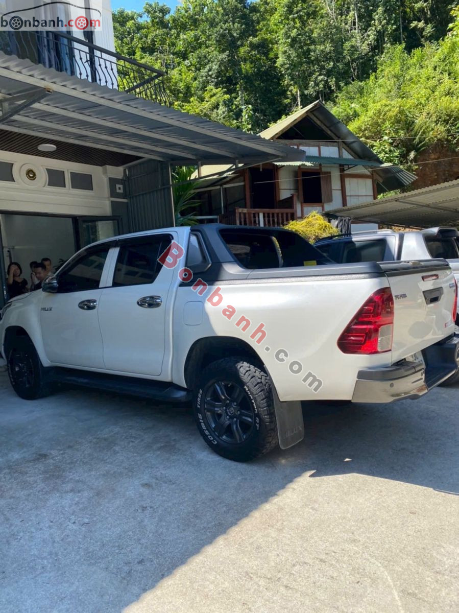 Bán ô tô Toyota Hilux 2.4L 4x2 AT - 2021 - xe cũ