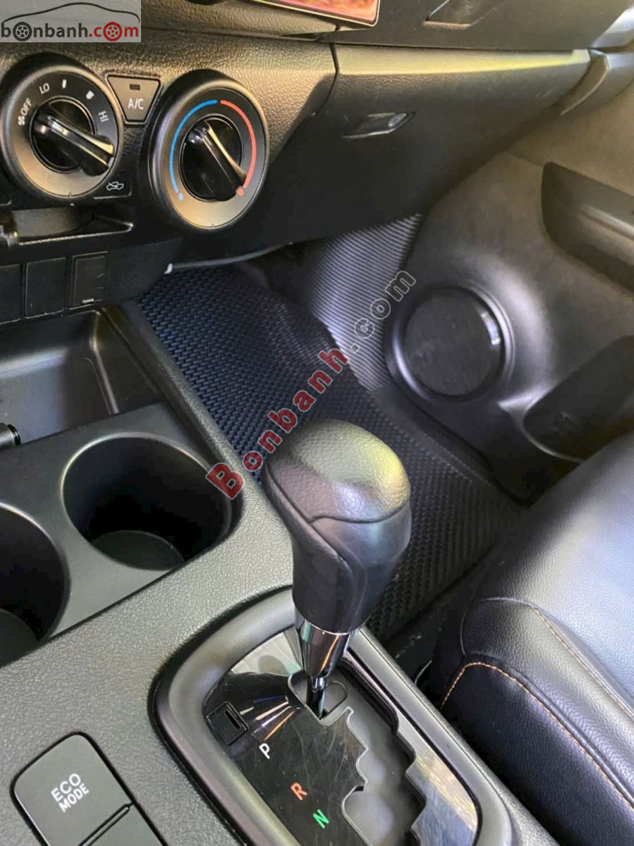 Bán ô tô Toyota Hilux 2.4L 4x2 AT - 2021 - xe cũ