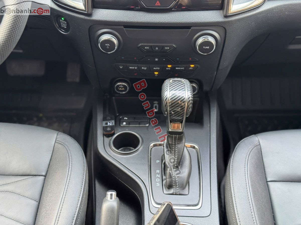 Bán ô tô Ford Everest Titanium 2.0L 4x2 AT - 2019 - xe cũ