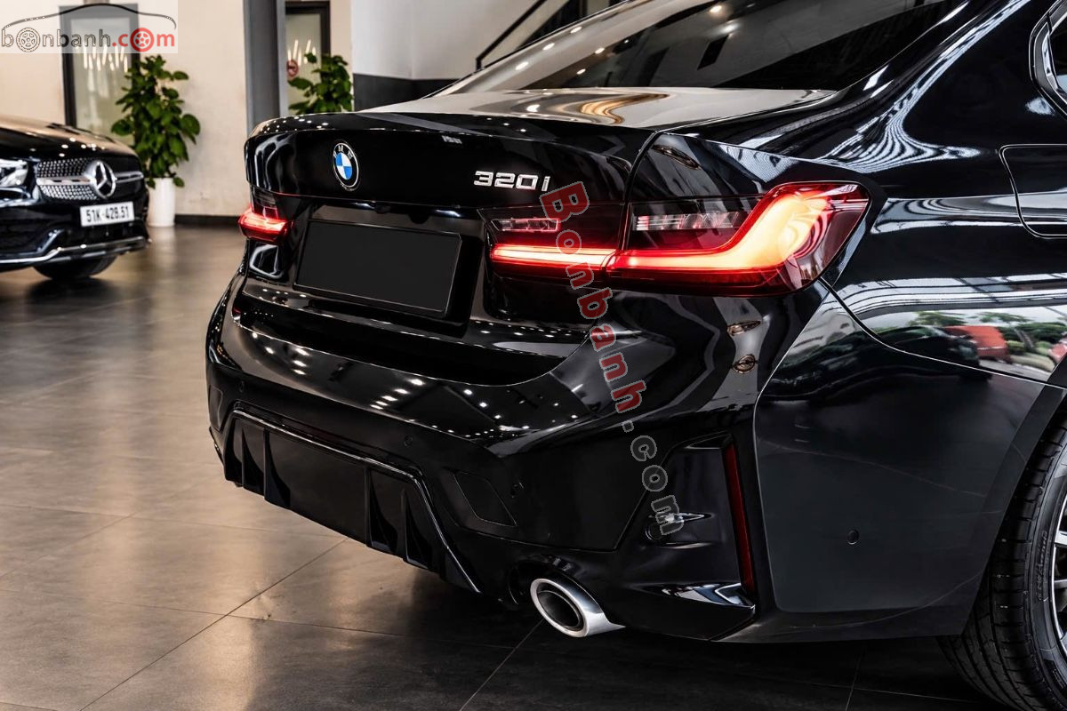 Bán ô tô BMW 3 Series 320i Sport Line - 2023 - xe cũ