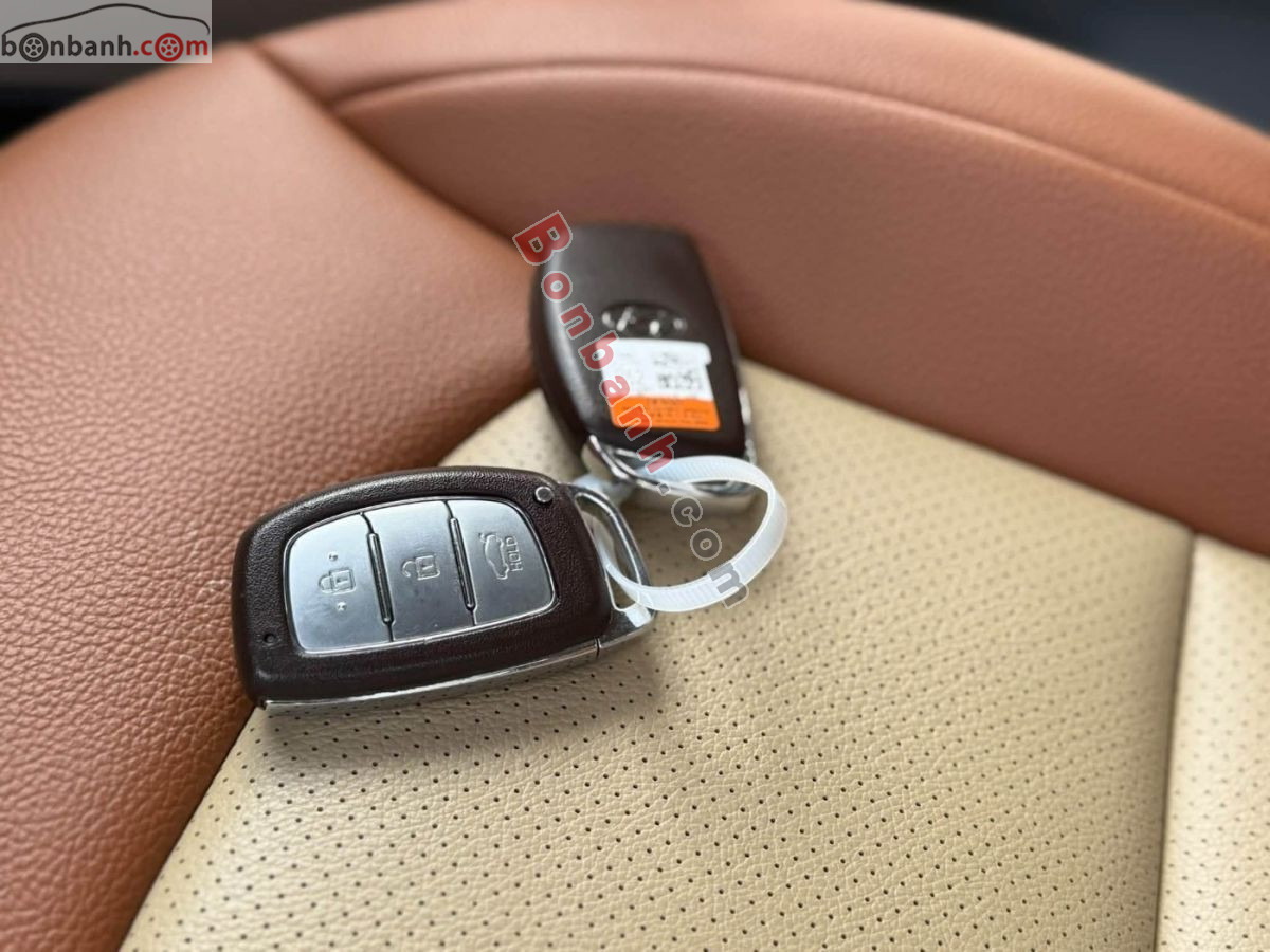 Bán ô tô Hyundai Elantra 1.6 MT - 2021 - xe cũ