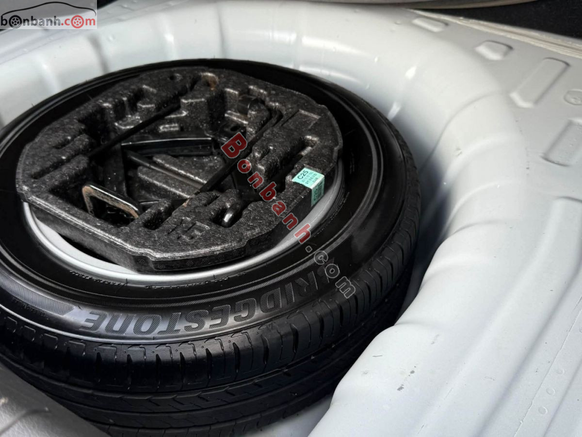 Bán ô tô Hyundai Elantra 1.6 MT - 2021 - xe cũ