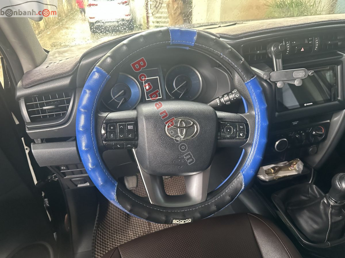 Bán ô tô Toyota Fortuner 2.4G 4x2 MT - 2021 - xe cũ