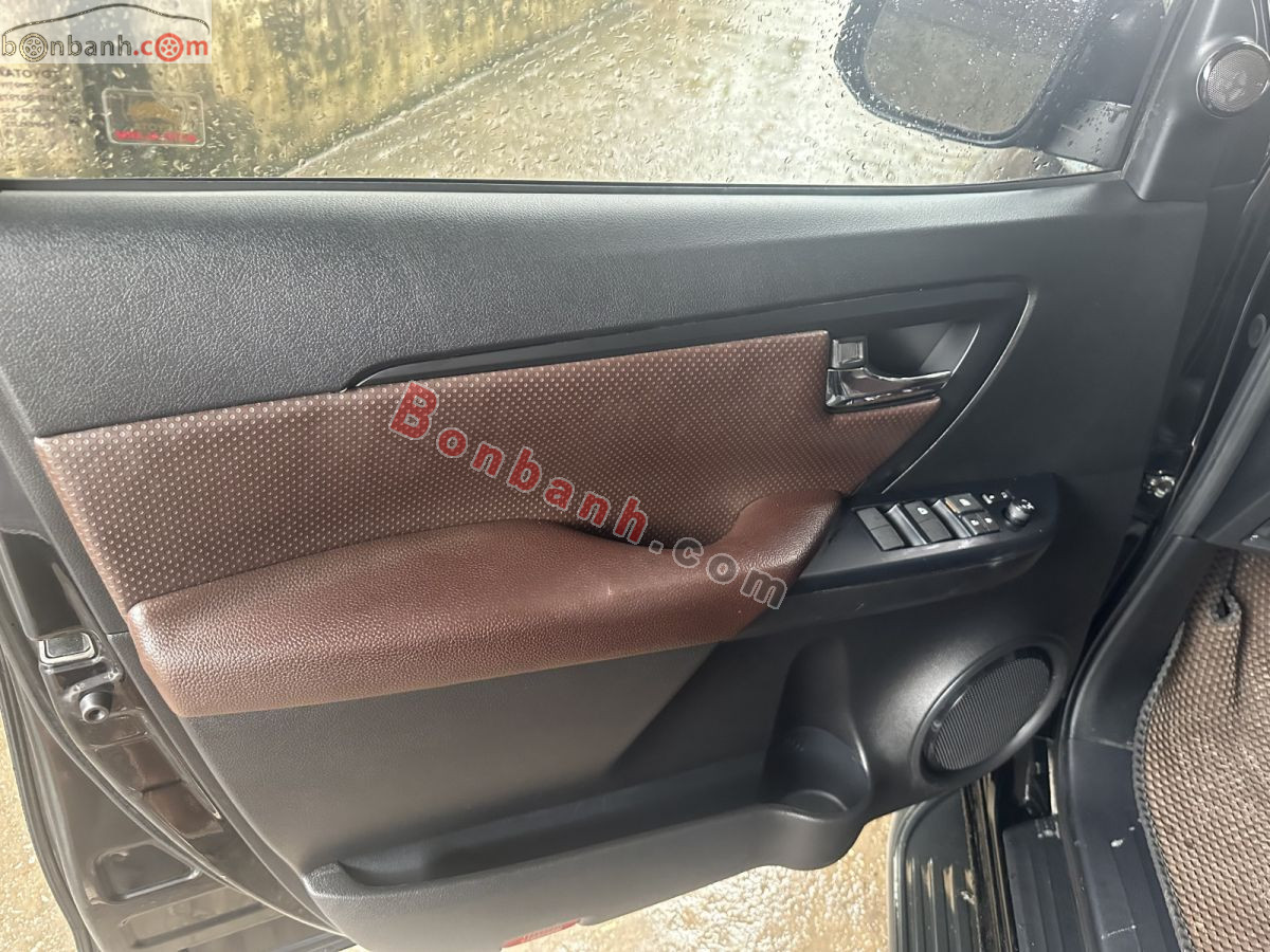 Bán ô tô Toyota Fortuner 2.4G 4x2 MT - 2021 - xe cũ