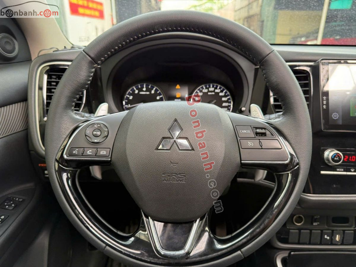 Bán ô tô Mitsubishi Outlander Premium 2.0 CVT - 2021 - xe cũ