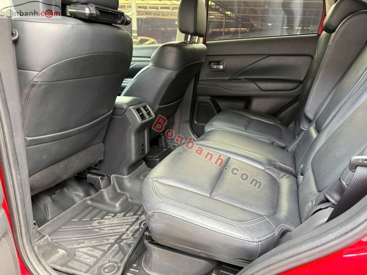 Bán ô tô Mitsubishi Outlander Premium 2.0 CVT - 2021 - xe cũ