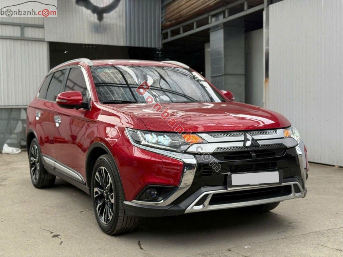Bán ô tô Mitsubishi Outlander Premium 2.0 CVT - 2021 - xe cũ