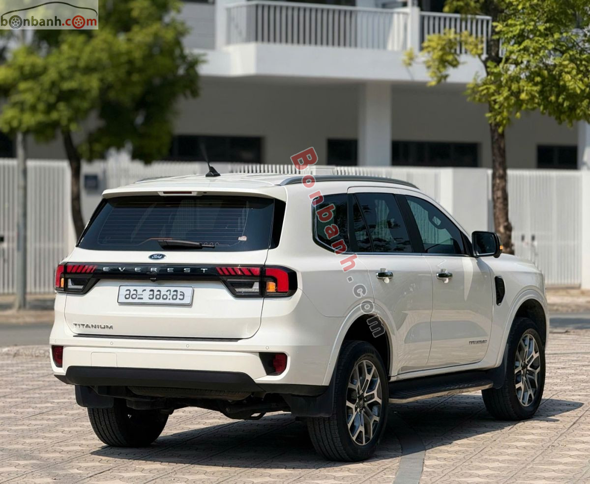 Bán ô tô Ford Everest Titanium 2.0L 4x2 AT - 2024 - xe cũ
