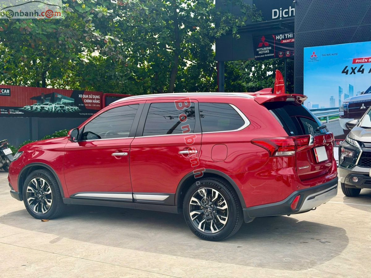 Bán ô tô Mitsubishi Outlander Premium 2.0 CVT - 2021 - xe cũ