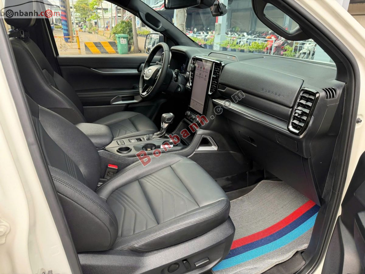 Bán ô tô Ford Everest Titanium 2.0L 4x2 AT - 2025 - xe cũ