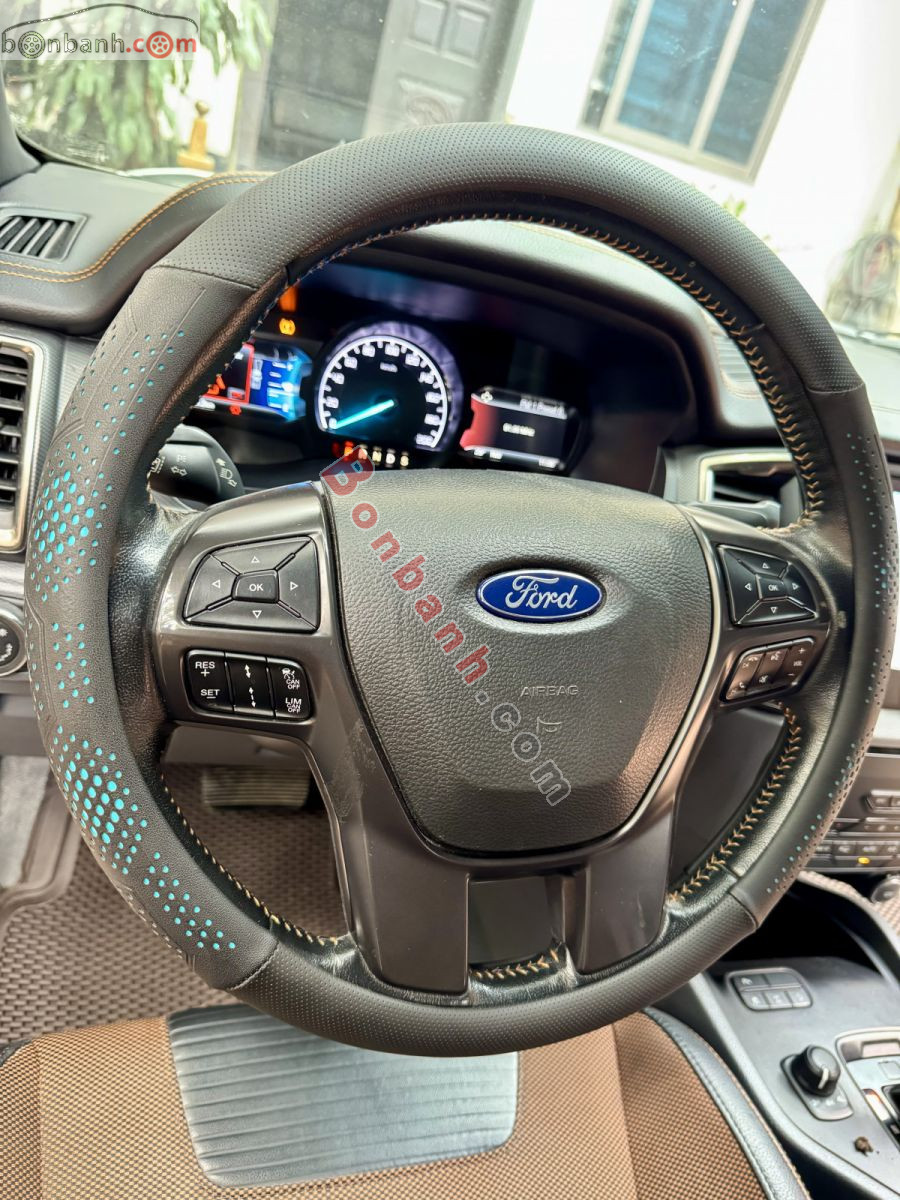 Bán ô tô Ford Ranger Wildtrak 3.2L 4x4 AT - 2017 - xe cũ