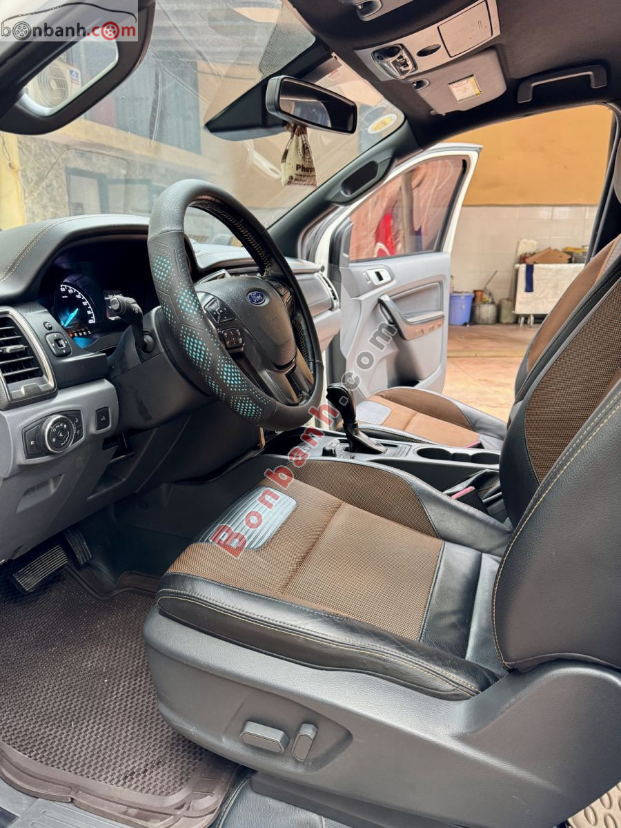 Bán ô tô Ford Ranger Wildtrak 3.2L 4x4 AT - 2017 - xe cũ