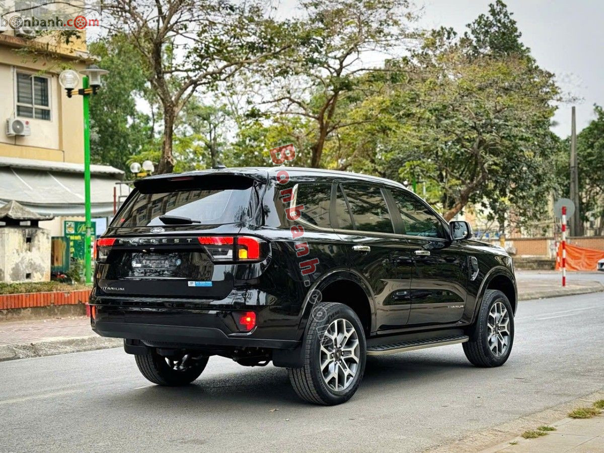 Bán ô tô Ford Everest Titanium 2.0L 4x2 AT - 2022 - xe cũ