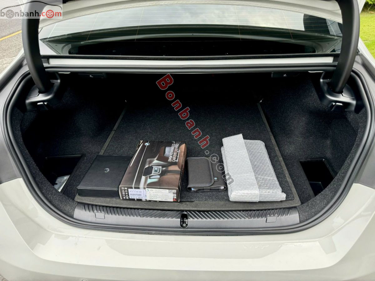Bán ô tô BMW 5 Series 520i Premium - 2025 - xe cũ