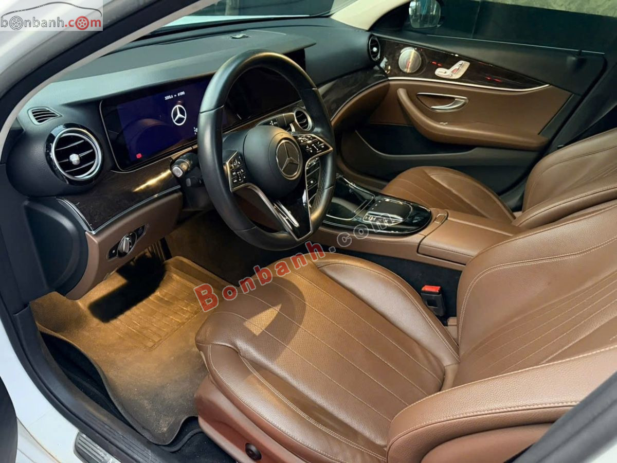 Bán ô tô Mercedes Benz E class E180 - 2022 - xe cũ