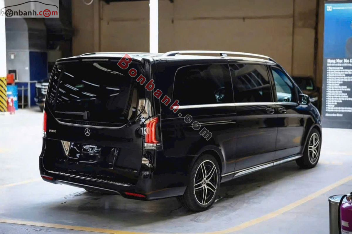 Bán ô tô Mercedes Benz V class V300 AMG - 2026 - xe mới