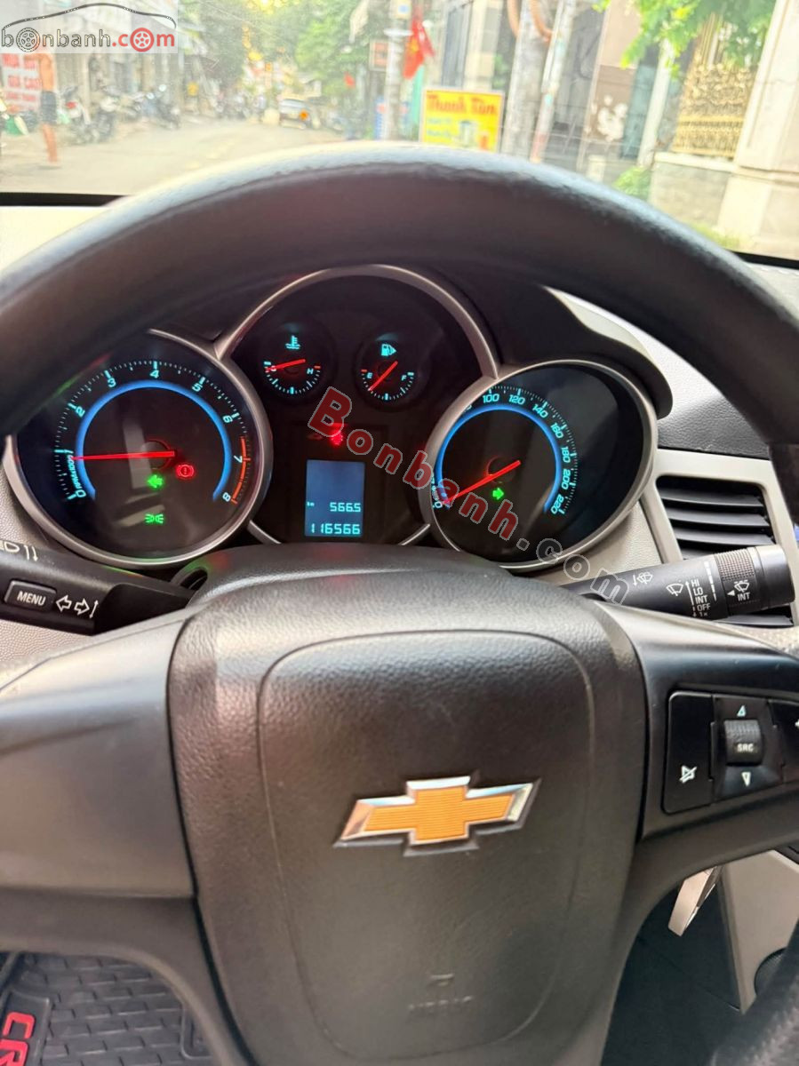 Bán ô tô Chevrolet Cruze LT 1.6 MT - 2015 - xe cũ