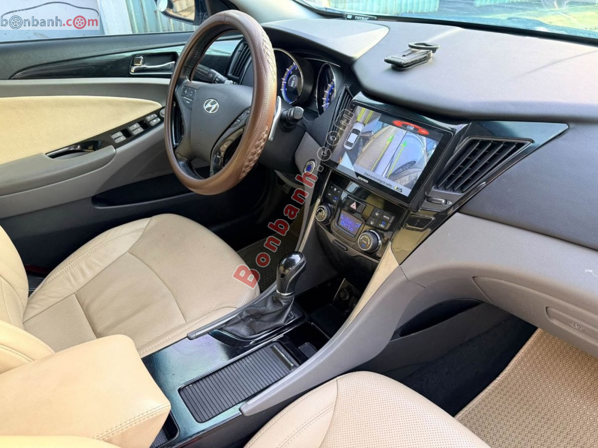 Bán ô tô Hyundai Sonata 2.0 AT - 2013 - xe cũ