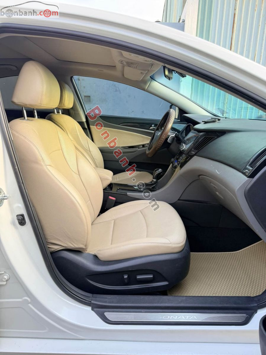 Bán ô tô Hyundai Sonata 2.0 AT - 2013 - xe cũ