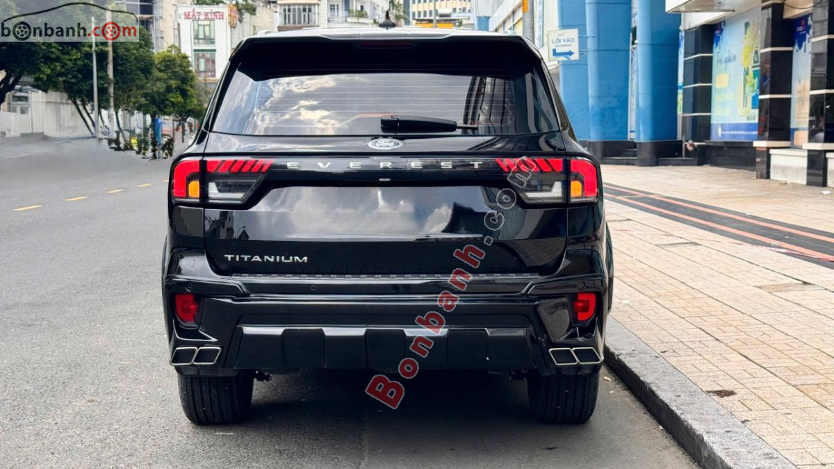 Bán ô tô Ford Everest Titanium Plus 2.0L 4x4 AT - 2025 - xe cũ