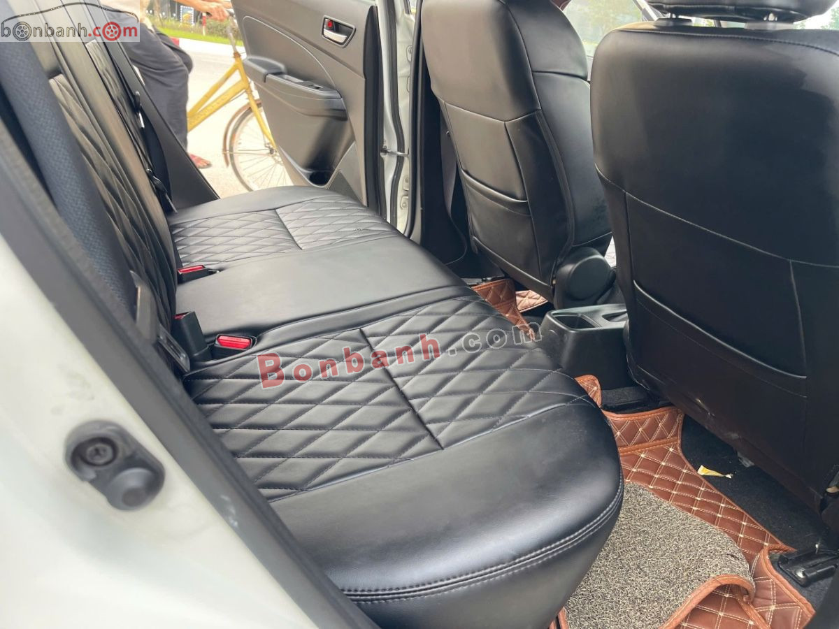 Bán ô tô Suzuki Swift GLX 1.2 AT - 2019 - xe cũ