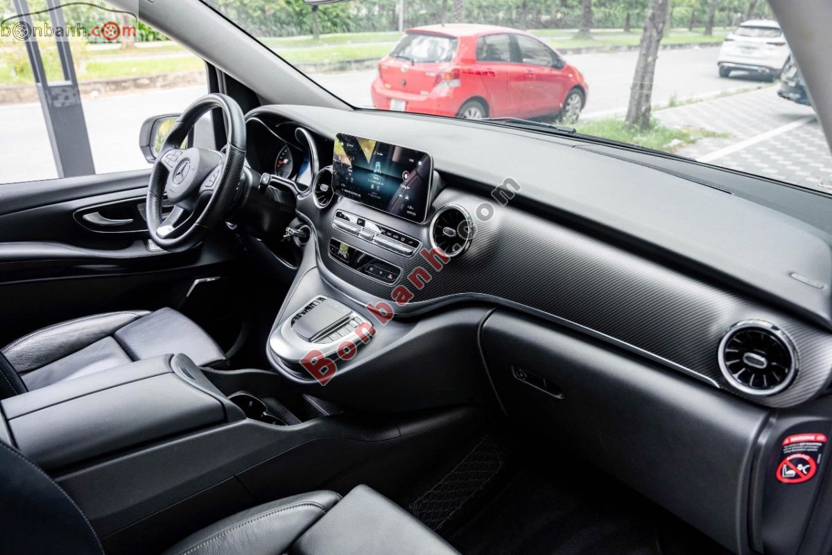 Bán ô tô Mercedes Benz V class V250 AMG - 2023 - xe cũ