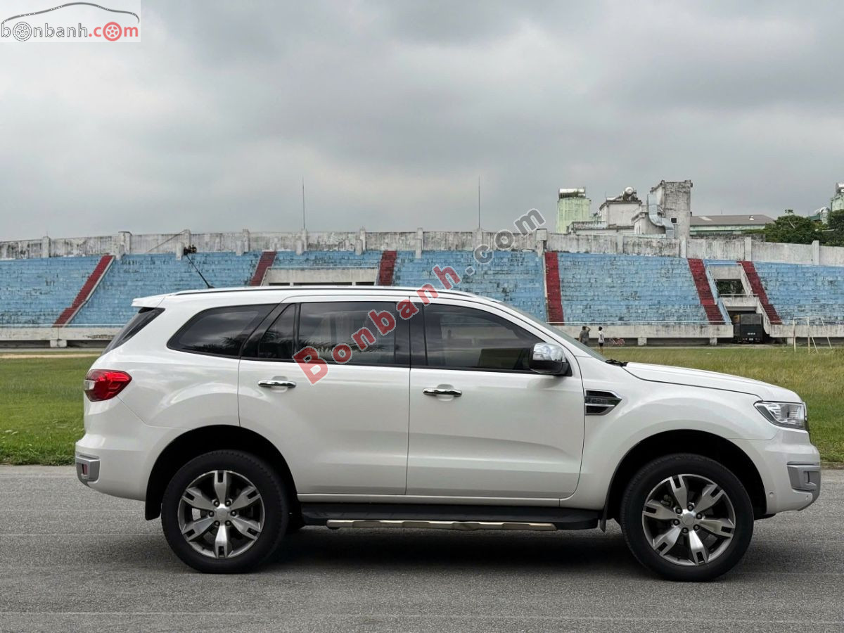 Bán ô tô Ford Everest Titanium 2.2L 4x2 AT - 2017 - xe cũ