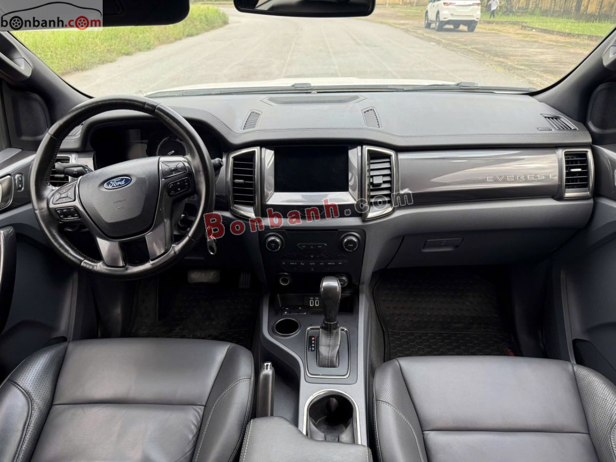 Bán ô tô Ford Everest Titanium 2.2L 4x2 AT - 2017 - xe cũ
