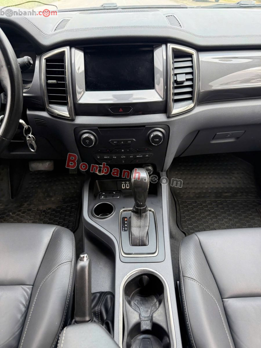 Bán ô tô Ford Everest Titanium 2.2L 4x2 AT - 2017 - xe cũ