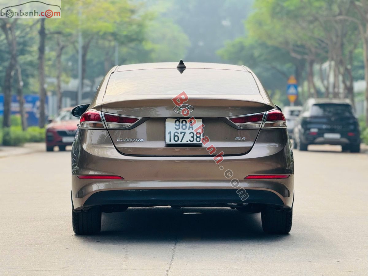 Bán ô tô Hyundai Elantra 2.0 - 2017 - xe cũ