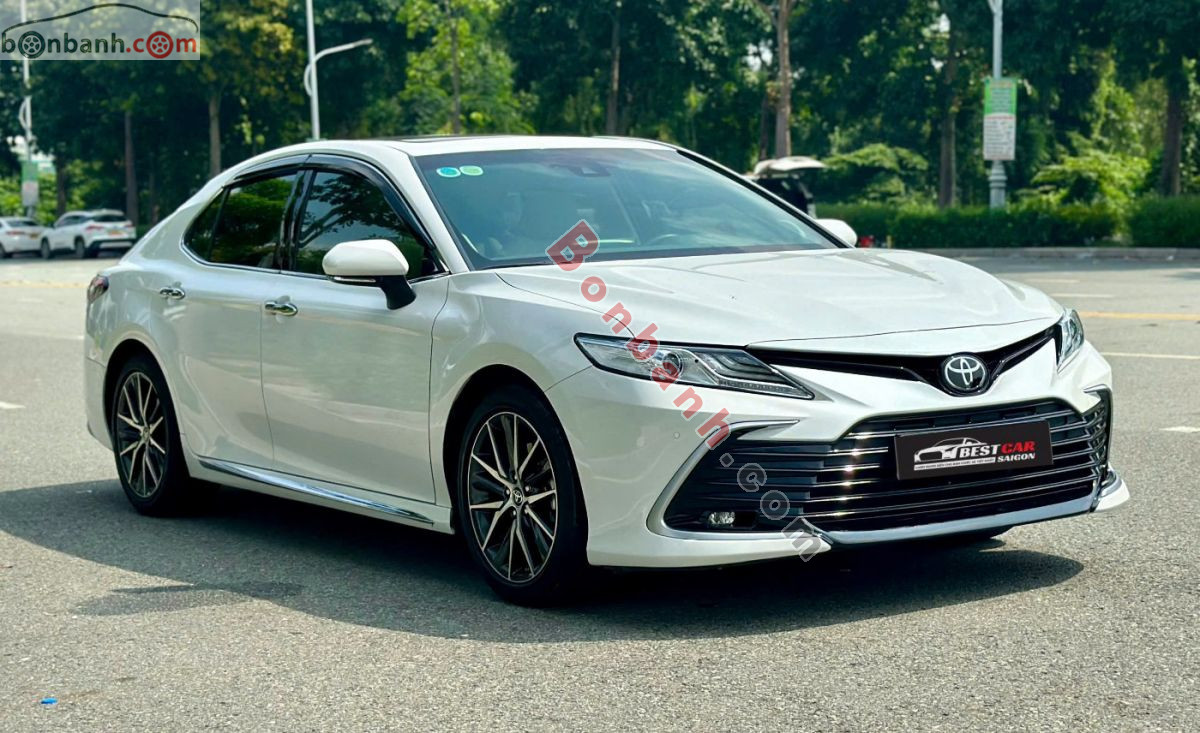 Bán ô tô Toyota Camry 2.0Q - 2022 - xe cũ