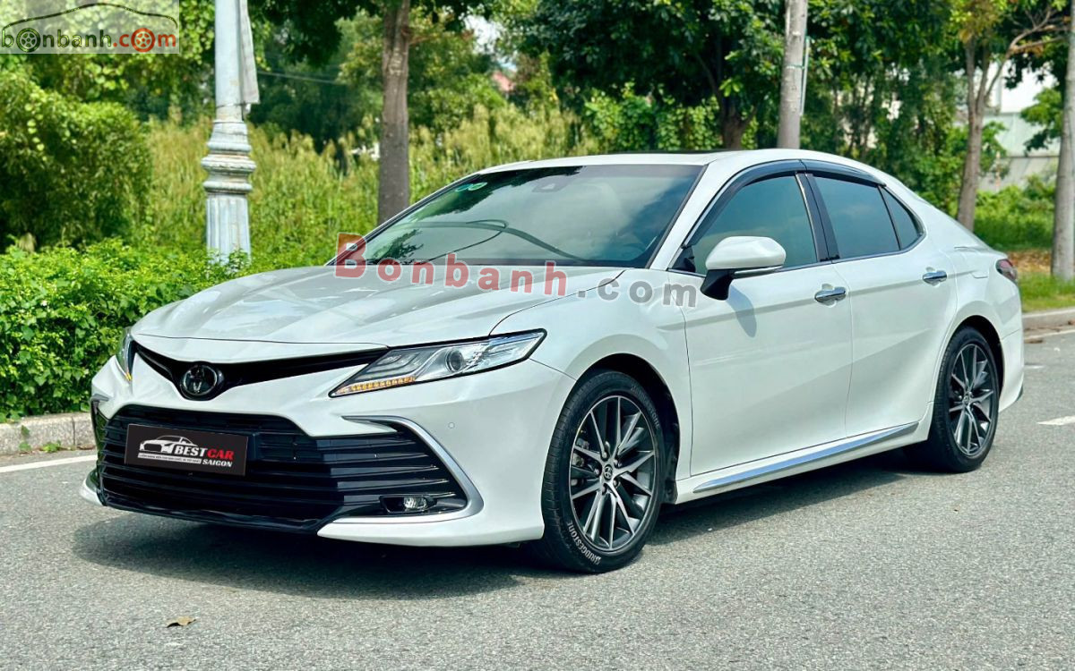 Bán ô tô Toyota Camry 2.0Q - 2022 - xe cũ