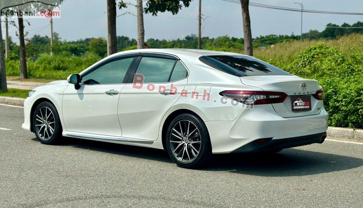 Bán ô tô Toyota Camry 2.0Q - 2022 - xe cũ