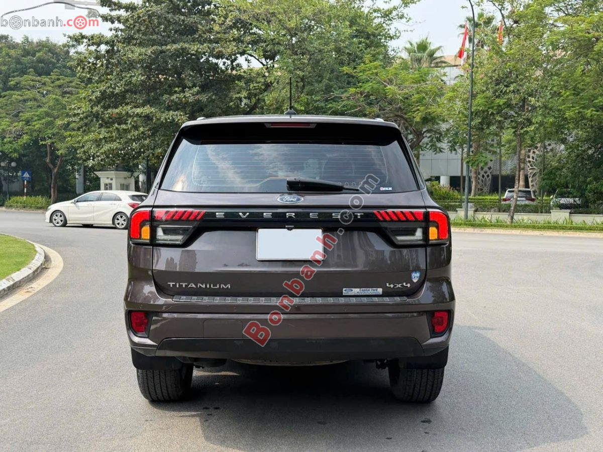 Bán ô tô Ford Everest Titanium 2.0L 4x4 AT - 2022 - xe cũ