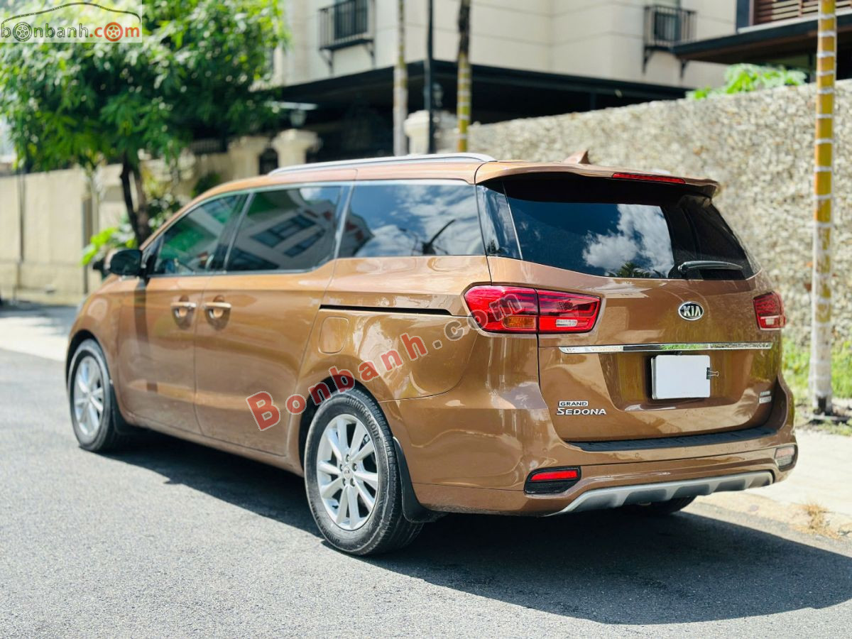Bán ô tô Kia Sedona 2.2 DAT Luxury - 2021 - xe cũ