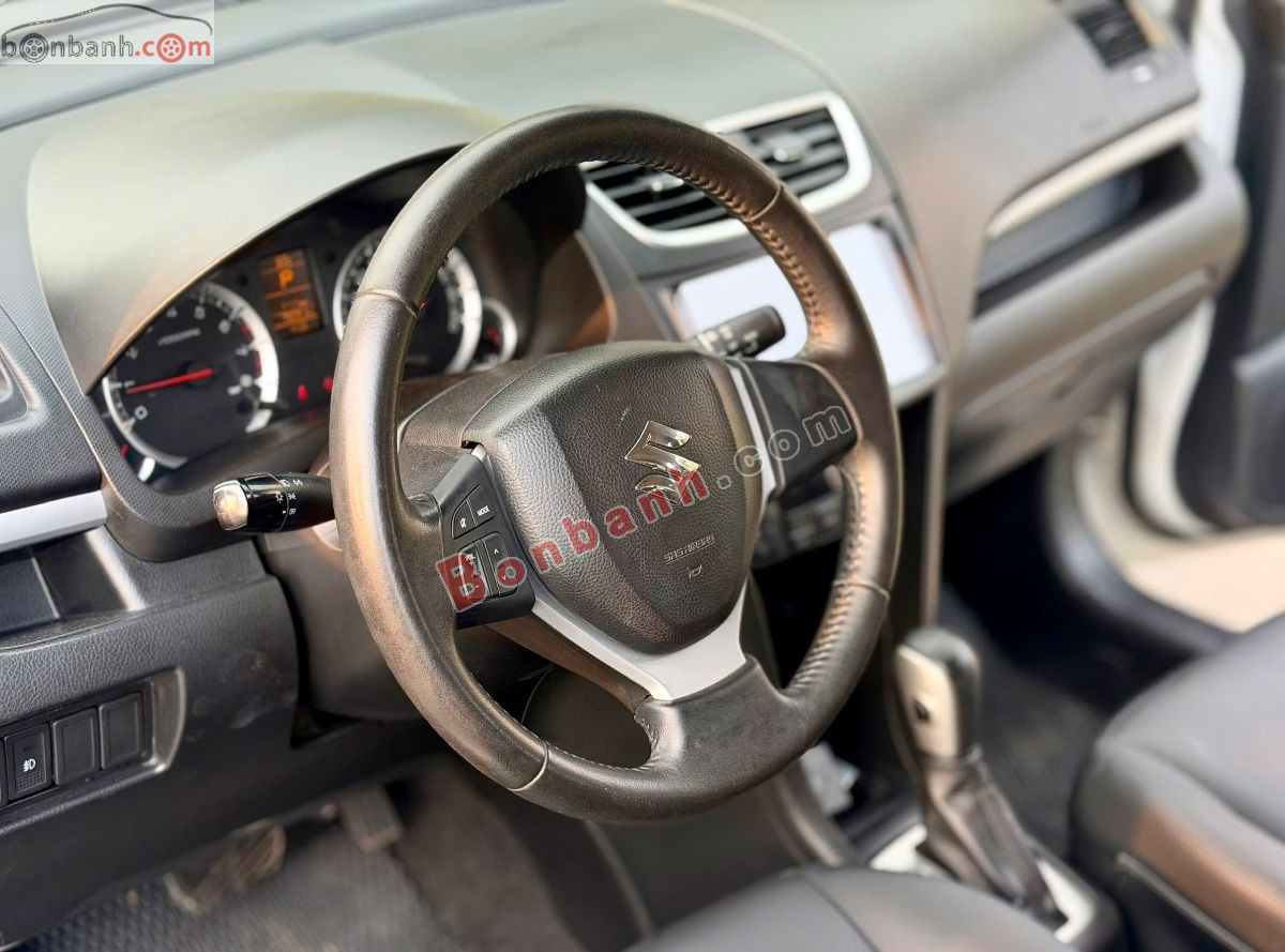 Bán ô tô Suzuki Swift 1.4 AT - 2015 - xe cũ