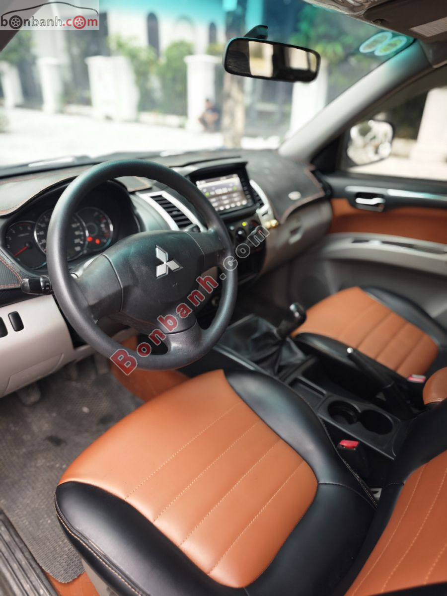 Bán ô tô Mitsubishi Pajero Sport D 4x2 MT - 2016 - xe cũ