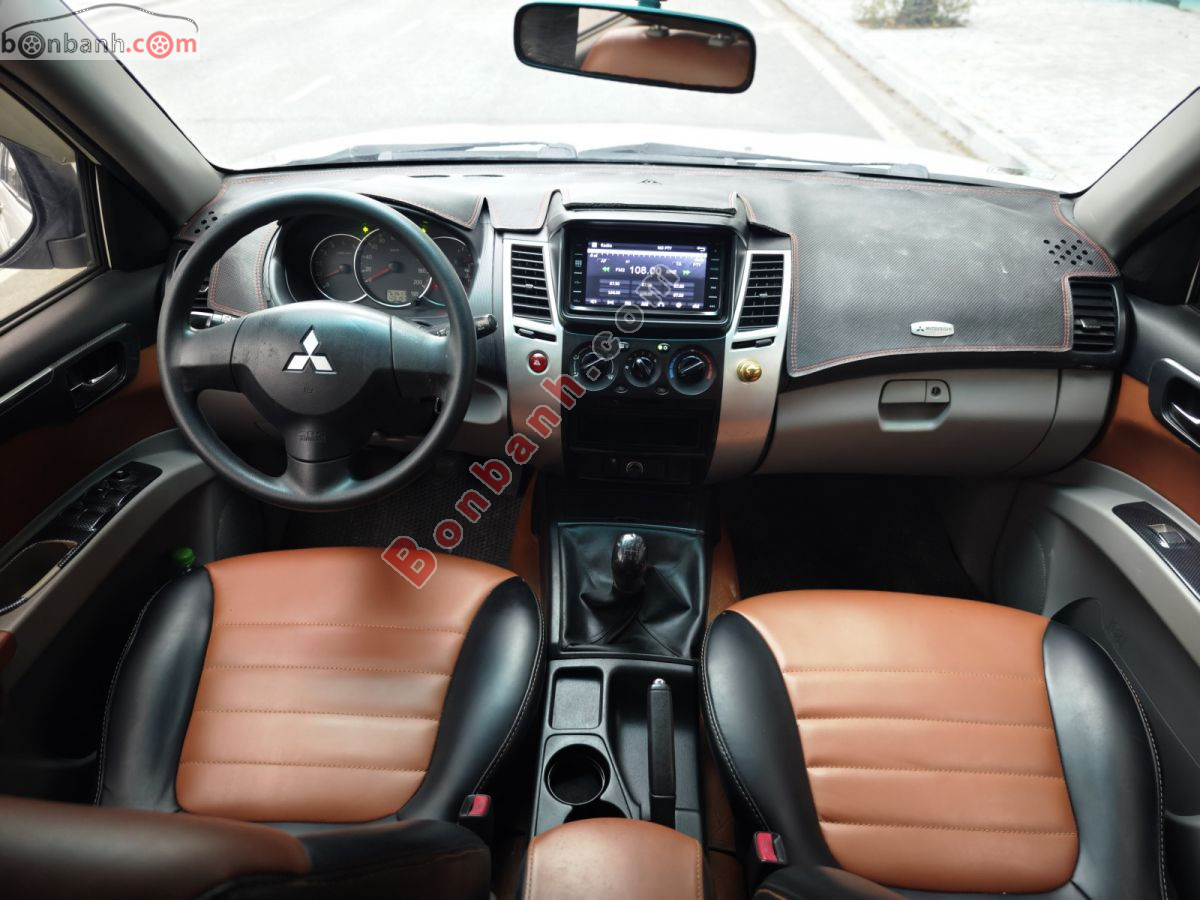 Bán ô tô Mitsubishi Pajero Sport D 4x2 MT - 2016 - xe cũ