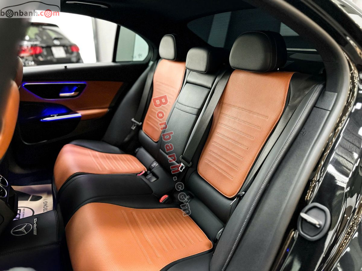 Bán ô tô Mercedes Benz C class C300 AMG - 2021 - xe cũ