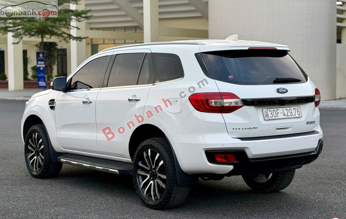 Bán ô tô Ford Everest Titanium 2.2L 4x2 AT - 2018 - xe cũ