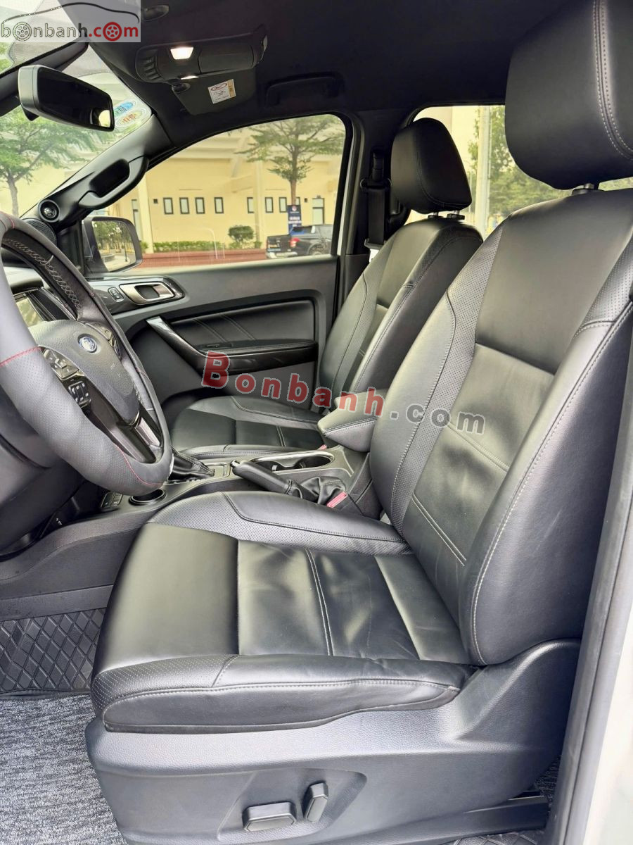 Bán ô tô Ford Everest Titanium 2.2L 4x2 AT - 2018 - xe cũ