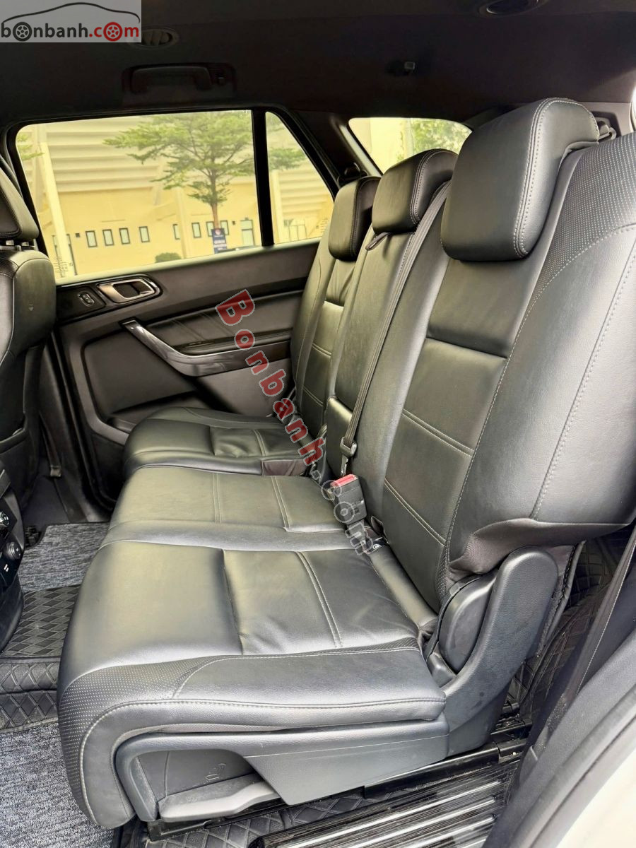 Bán ô tô Ford Everest Titanium 2.2L 4x2 AT - 2018 - xe cũ