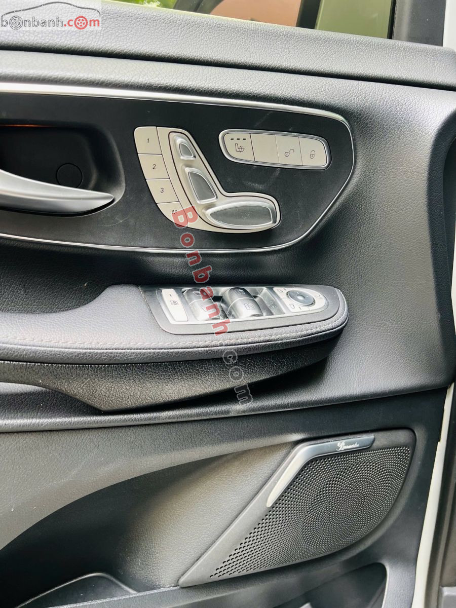Bán ô tô Mercedes Benz V class V250 AMG - 2022 - xe cũ