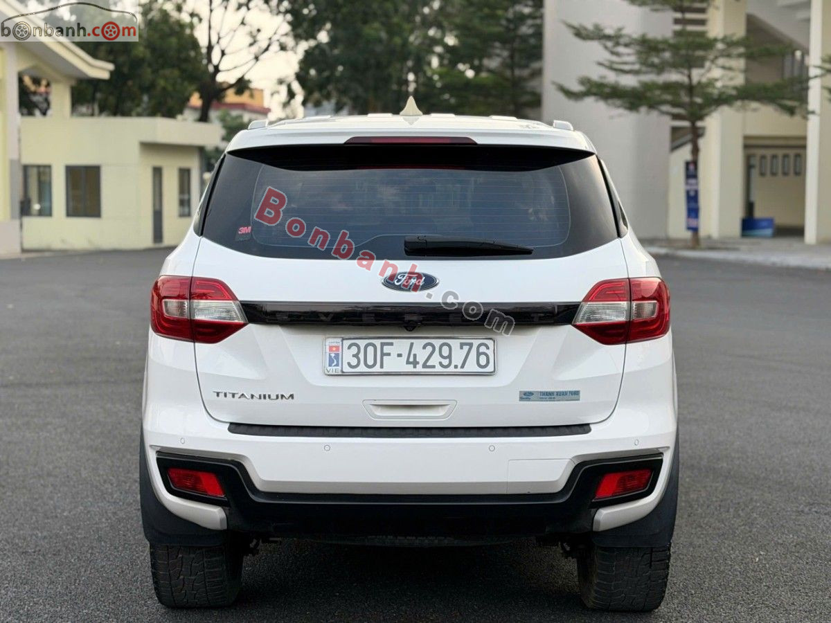 Bán ô tô Ford Everest Titanium 2.2L 4x2 AT - 2018 - xe cũ