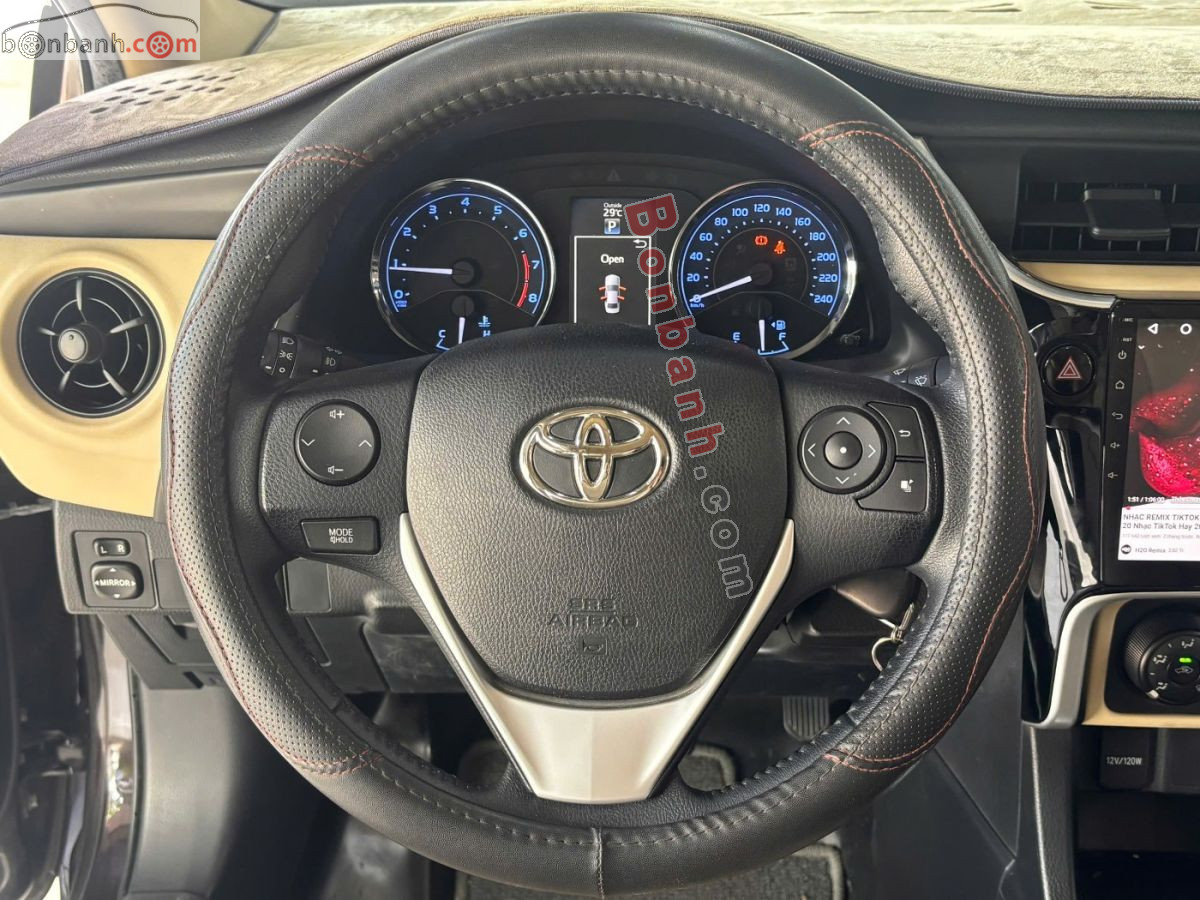 Bán ô tô Toyota Corolla altis 1.8E AT - 2017 - xe cũ