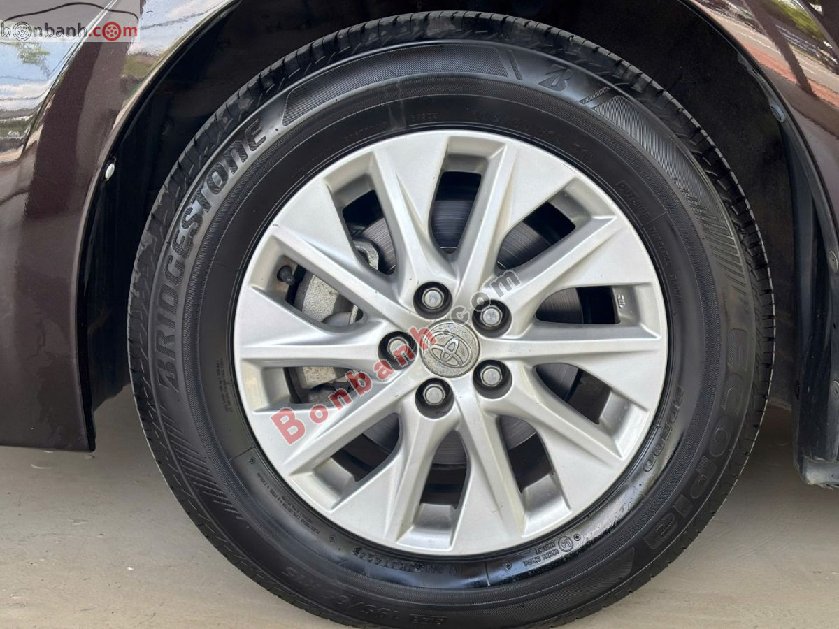 Bán ô tô Toyota Corolla altis 1.8E AT - 2017 - xe cũ