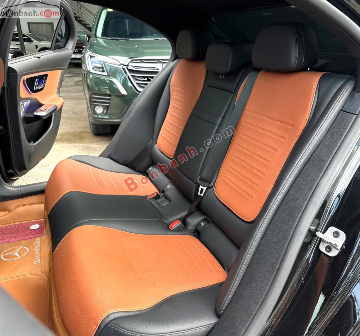Bán ô tô Mercedes Benz C class C300 AMG - 2025 - xe cũ